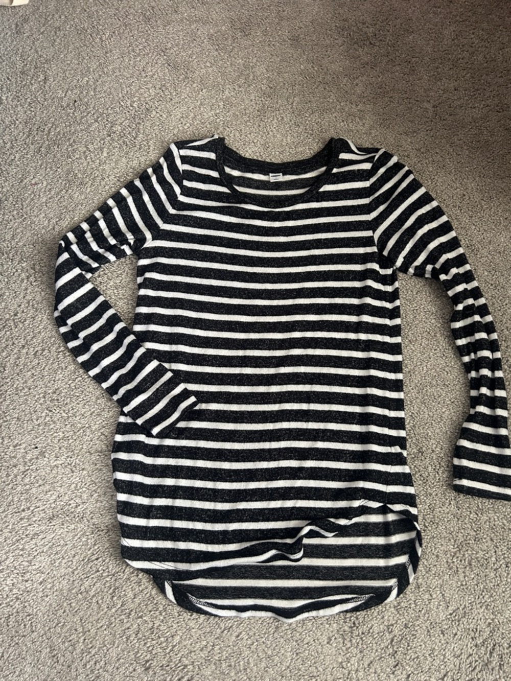 Old Navy Black and White Striped Long-Sleeve Tee